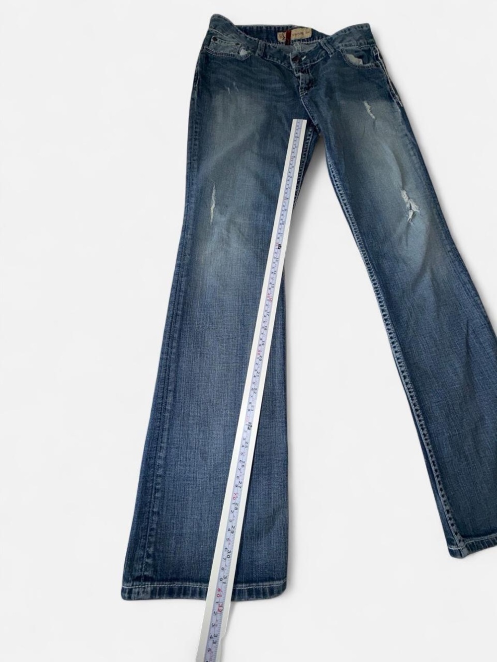 BKE Women's Blue Flared Jeans - Classic Mid Wash size 30x33 1/2 - Picture 2 of 6